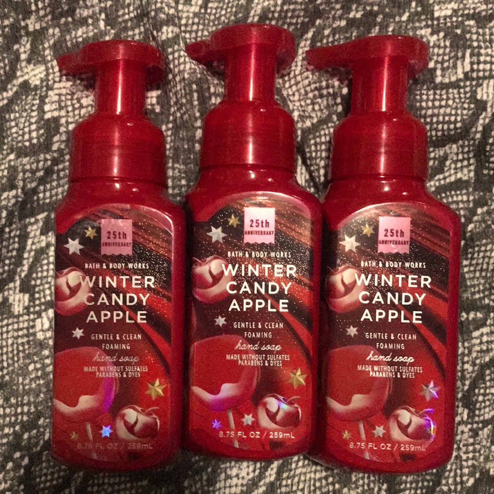 Bath & Body Works- Winter Candy Apple
